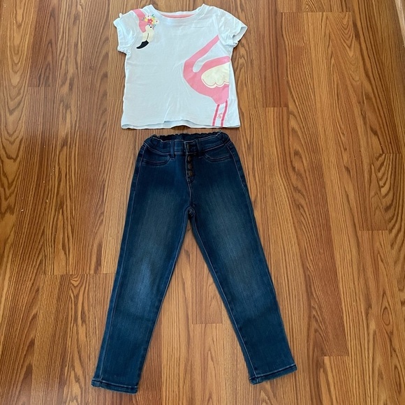 🎈🎈🎈Girl’s  Jean and Top Set Oshkosh Blue Jeans & Joules Tee Off White Top - Picture 1 of 11